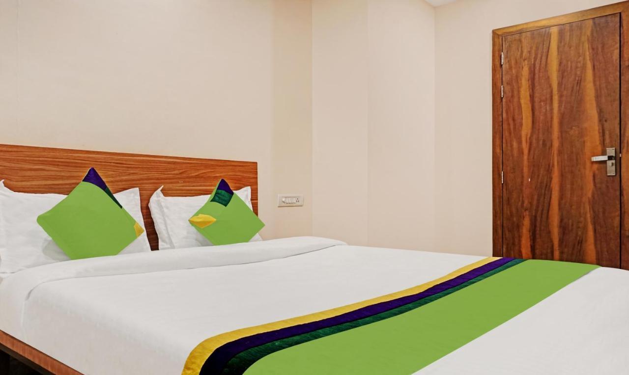 Hotel Treebo Trip Sai Krupa à Pune Extérieur photo