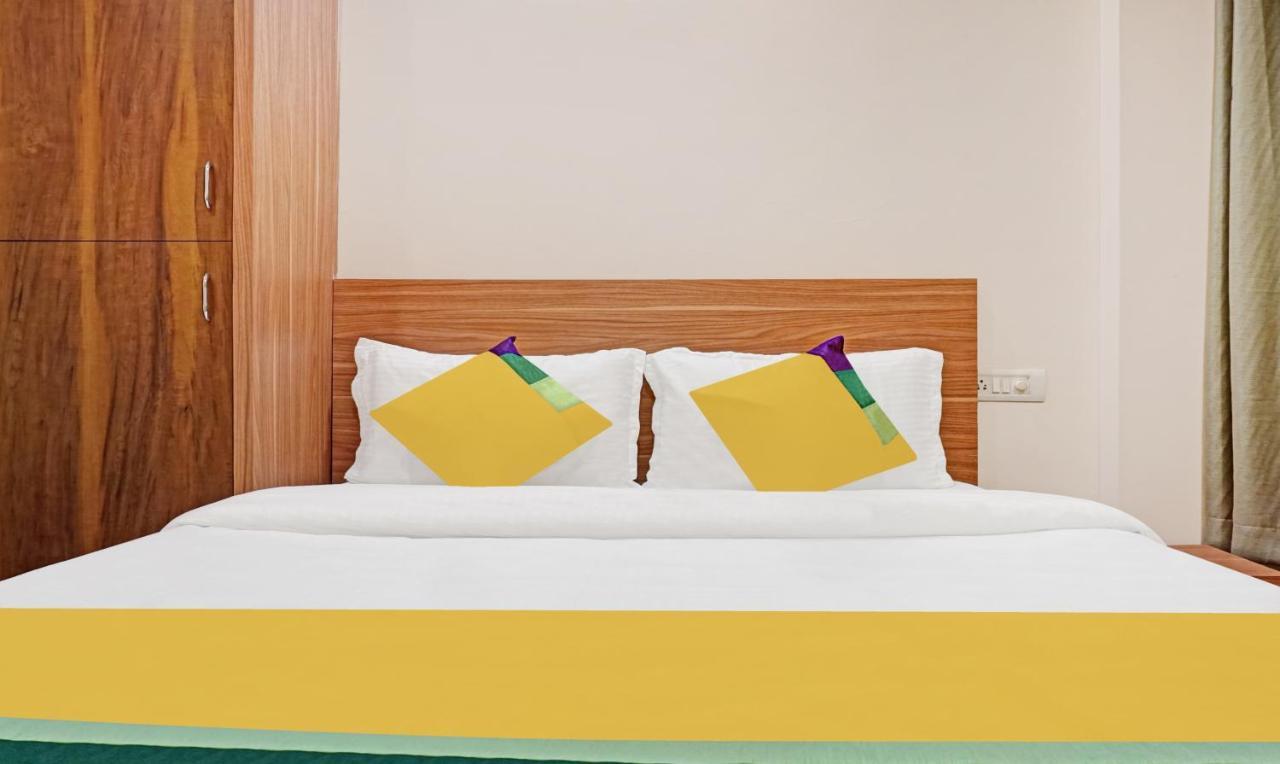 Hotel Treebo Trip Sai Krupa à Pune Extérieur photo