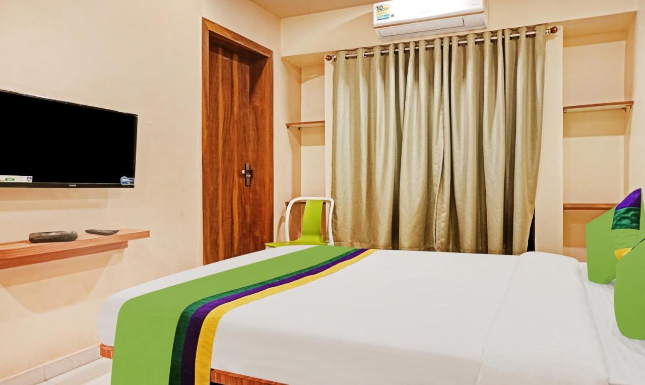 Hotel Treebo Trip Sai Krupa à Pune Extérieur photo