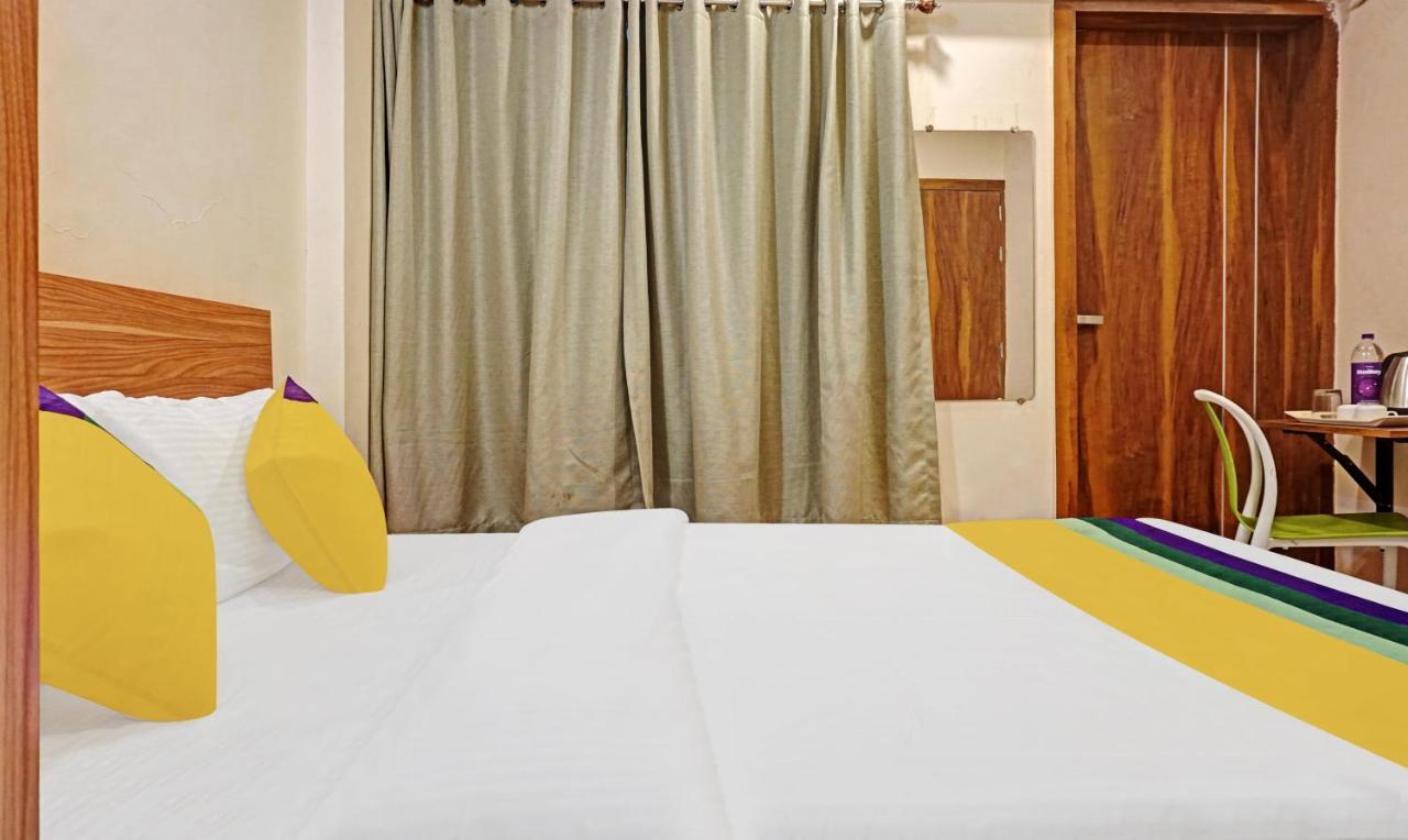 Hotel Treebo Trip Sai Krupa à Pune Extérieur photo