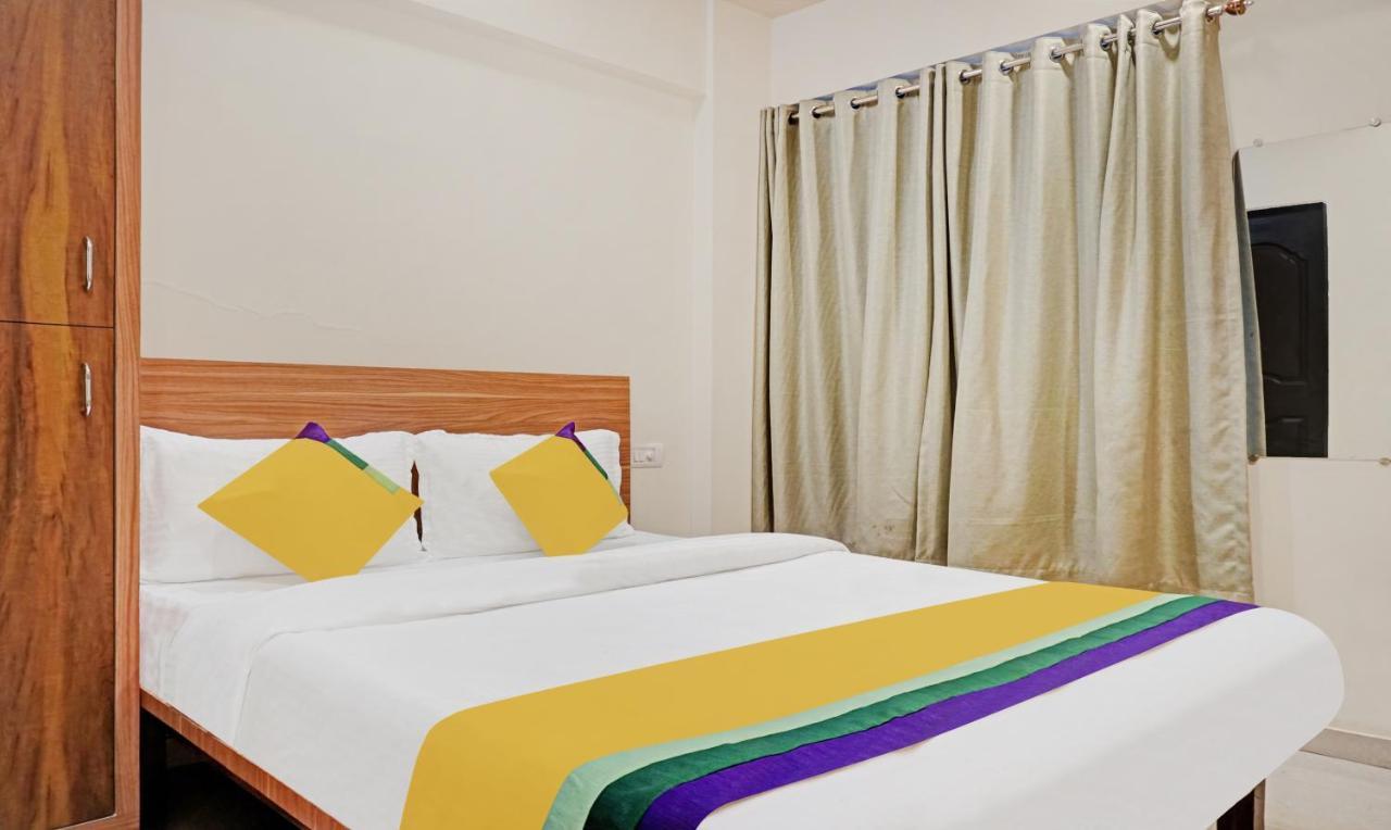 Hotel Treebo Trip Sai Krupa à Pune Extérieur photo
